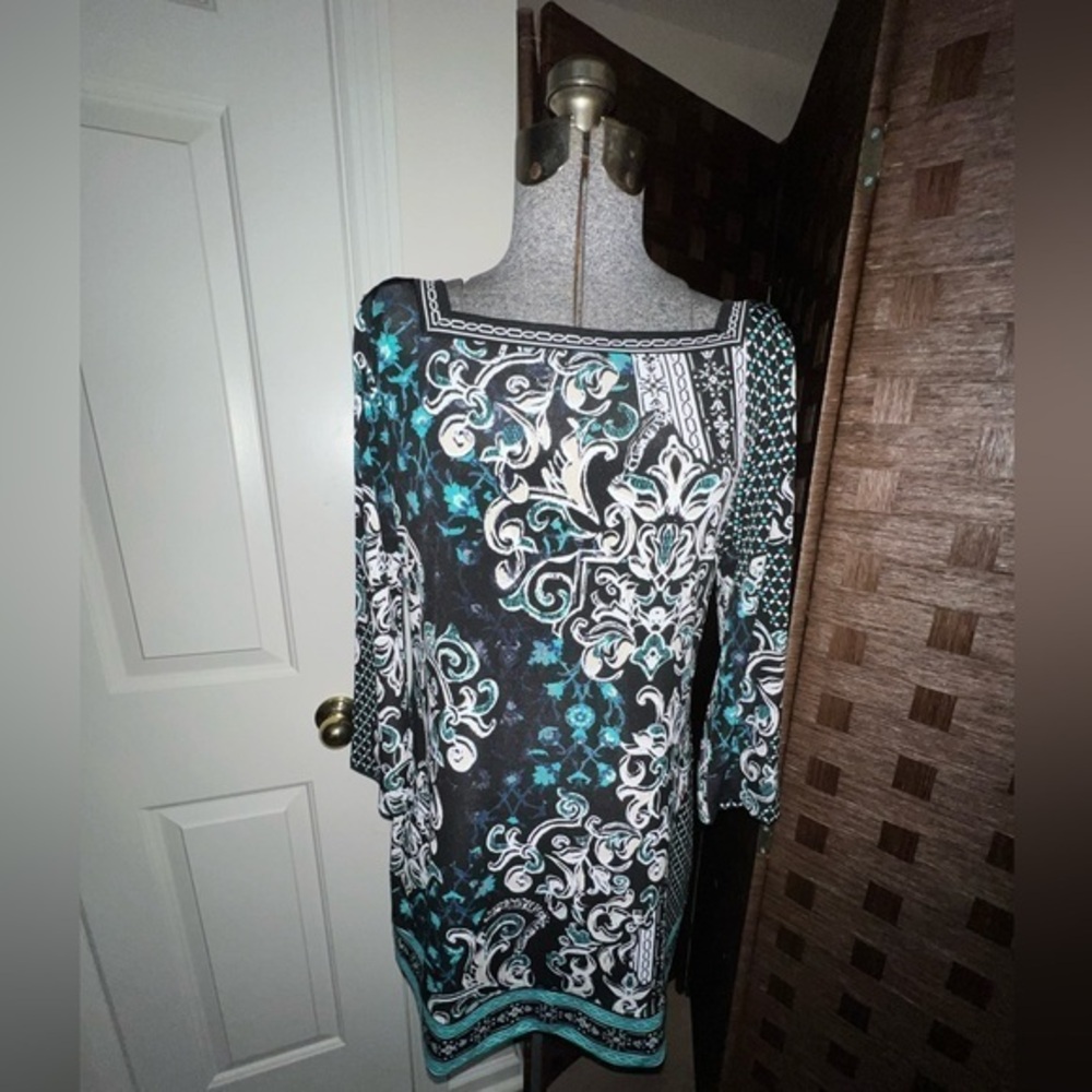 White House Black Market Women’s Dress Stretch 3/4 Sleeve, Medium